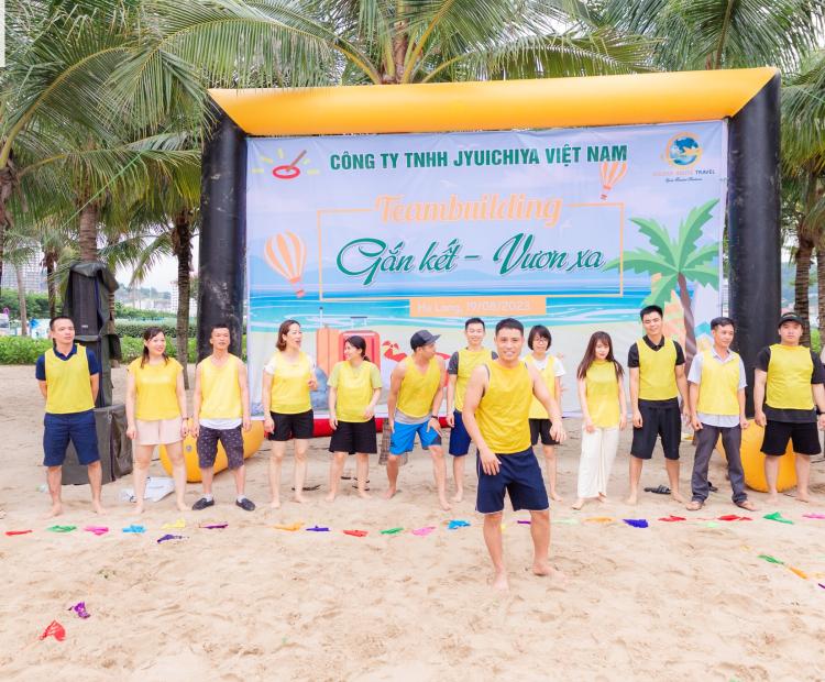 Team building cùngcông ty TNHH JYUICHIYA Việt Nam