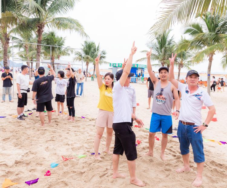 Team building cùngcông ty TNHH JYUICHIYA Việt Nam