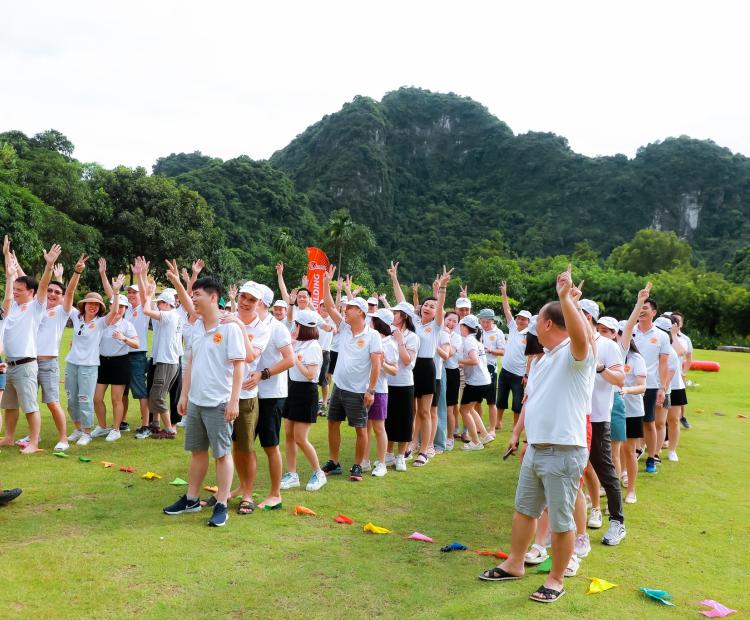 Tập thể A2K40 lớp trung cấp lý luận chính trị đã có chương trình team building và đêm gala dinner đầy màu sắc