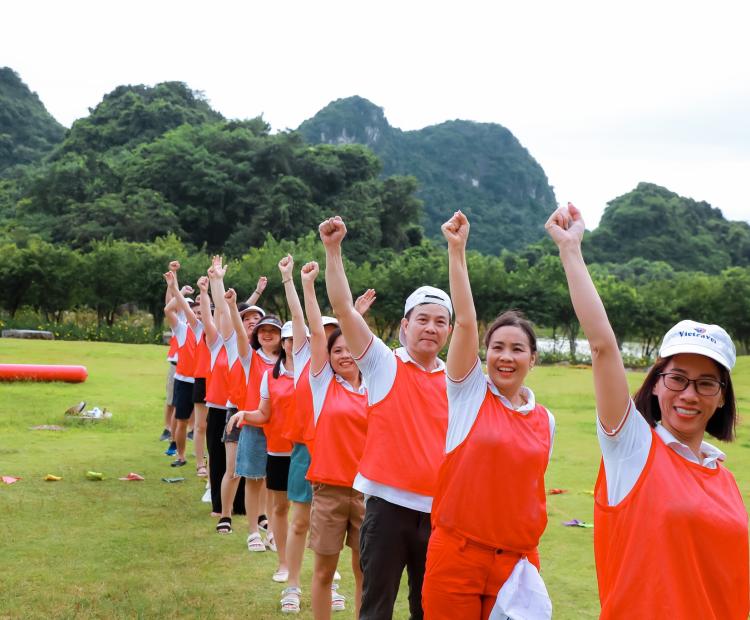 Tập thể A2K40 lớp trung cấp lý luận chính trị đã có chương trình team building và đêm gala dinner đầy màu sắc