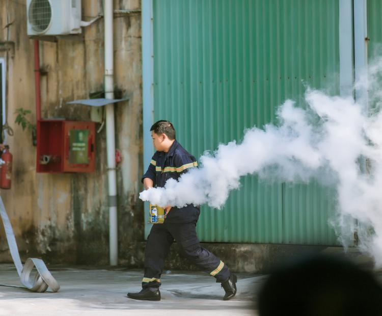CỤM DOANH NGHIỆP VĨNH NIỆM ĐÃ KẾT HỢP CÙNG LỰC LƯỢNG CẢNH SÁT DIỄN TẬP PHƯƠNG ÁN PHÒNG CHÁY CHỮA CHÁY VÀ CỨU HỘ 2023 