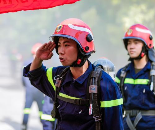 CỤM DOANH NGHIỆP VĨNH NIỆM ĐÃ KẾT HỢP CÙNG LỰC LƯỢNG CẢNH SÁT DIỄN TẬP PHƯƠNG ÁN PHÒNG CHÁY CHỮA CHÁY VÀ CỨU HỘ 2023 